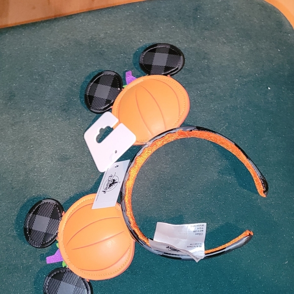 Disney Mickey Mouse Halloween Jack O Lantern Ears. - Picture 3 of 3